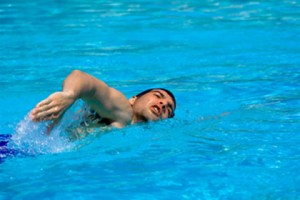 plivanje-muskarac-bazen